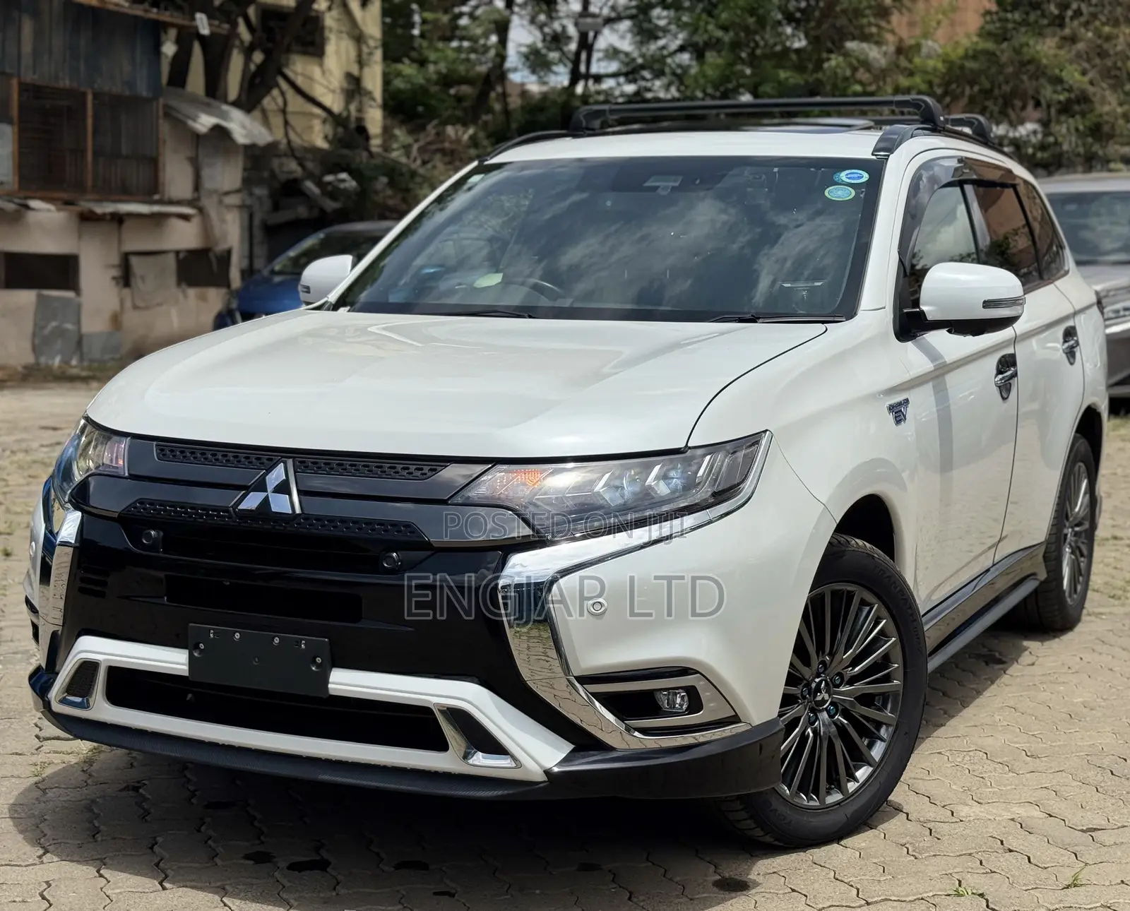 Mitsubishi Outlander 2.4 PHEV AWD 2019 Pearl