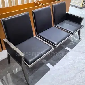 3-Link Heavy Duty Reception Bench