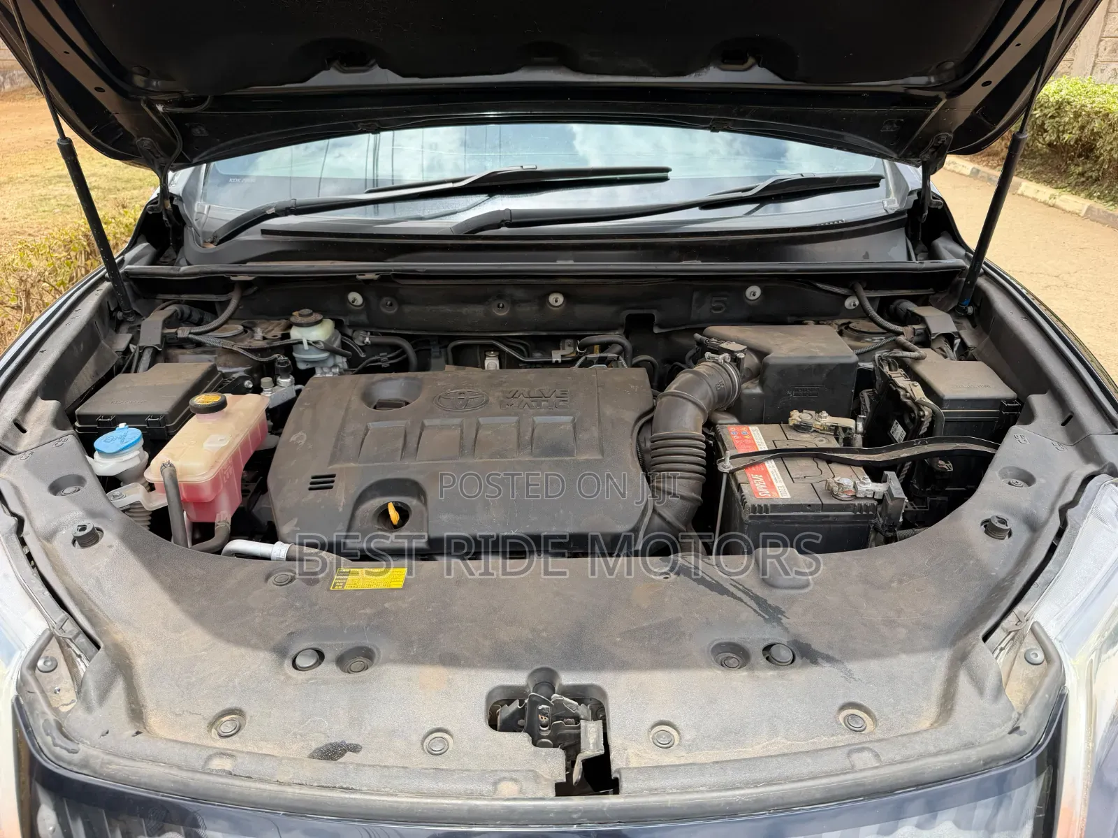 Toyota Harrier 2.0 2014