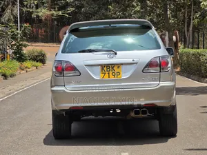 Toyota Harrier 3.0 V6 2002 Silver