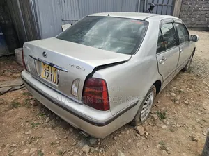 Toyota Progress 2005 Silver