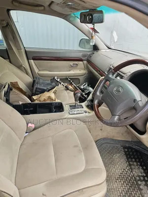 Toyota Progress 2005 Silver