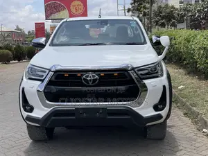 Toyota Hilux 2.4 Diesel 2020 Black