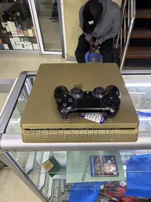 Ps4 Slim Gold Edition.