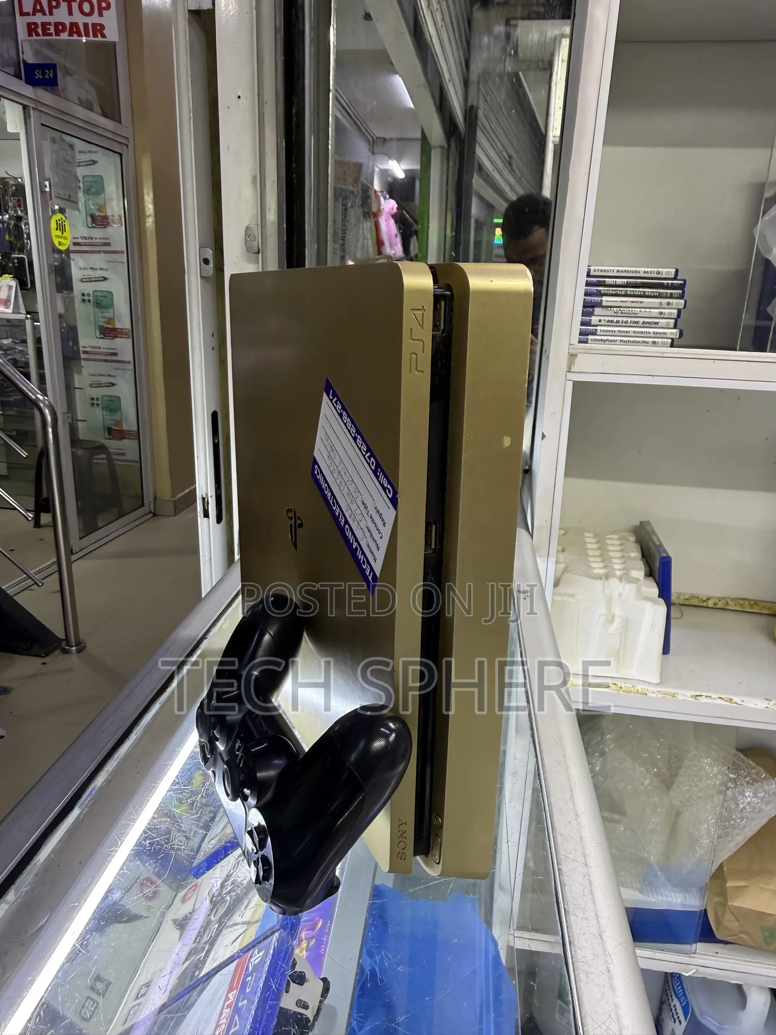 Ps4 Slim Gold Edition.