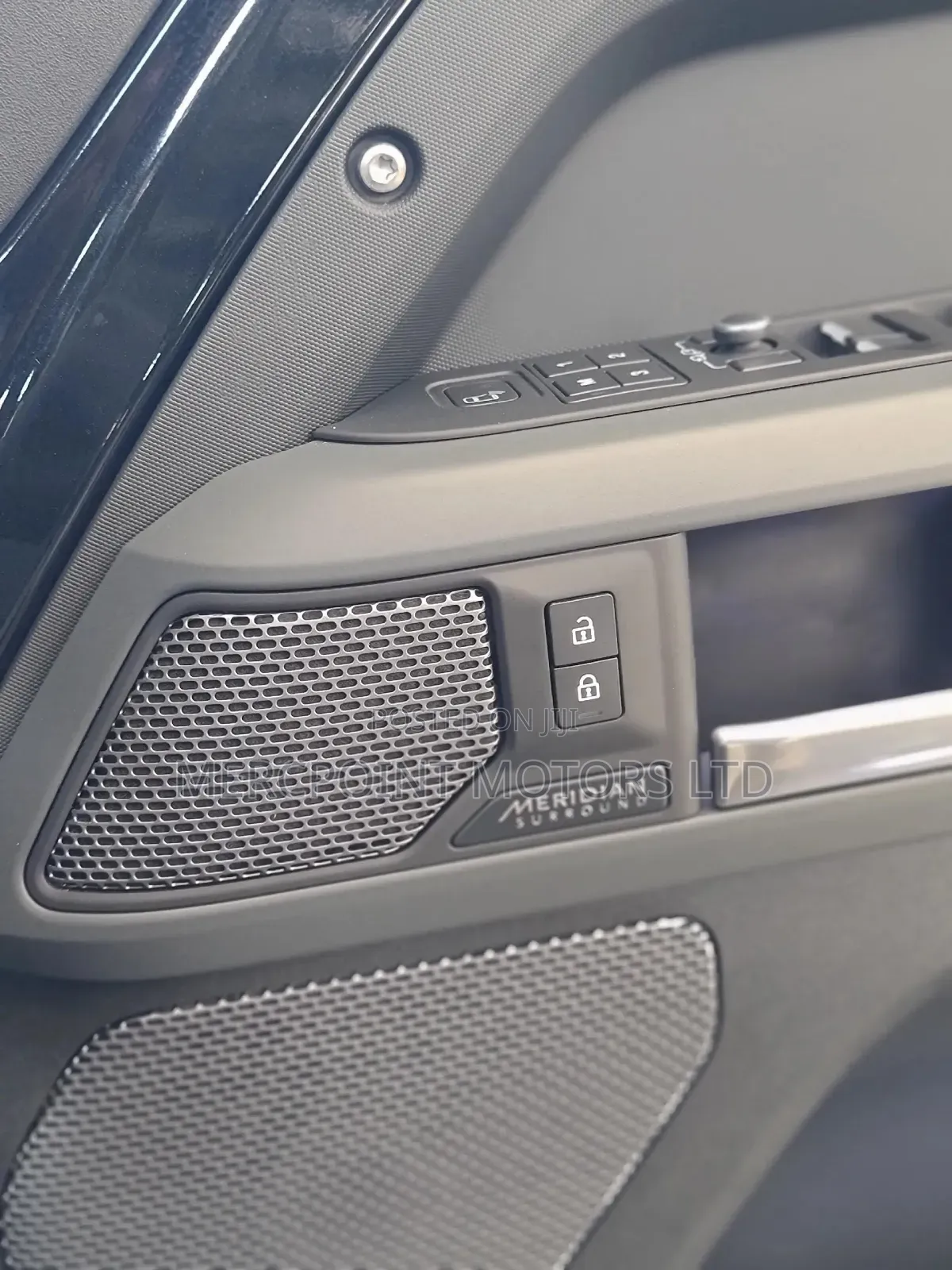 Land Rover Defender 2022 Matt Black