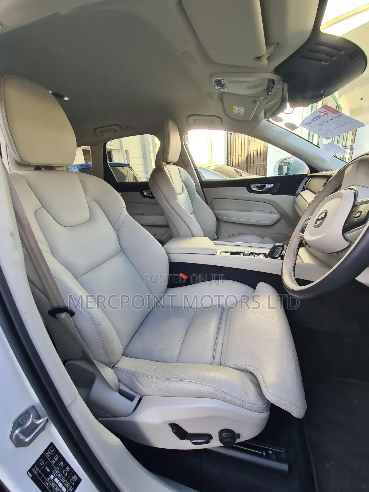 Volvo XC60 2020 Pearl