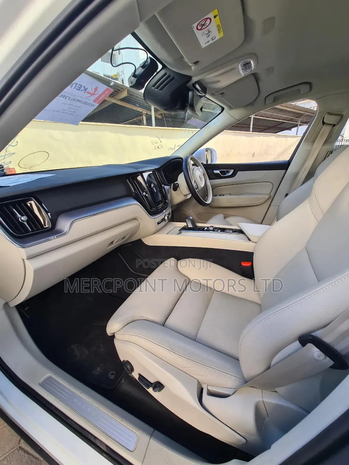 Volvo XC60 2020 Pearl
