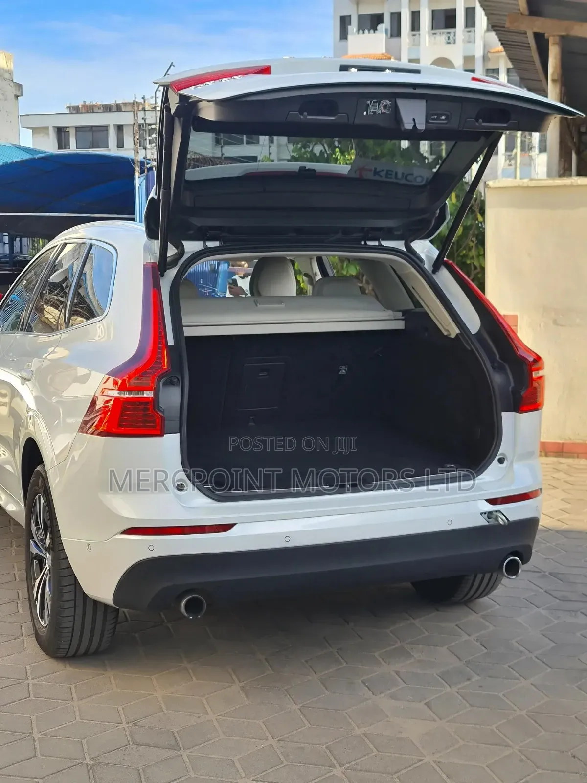 Volvo XC60 2020 Pearl