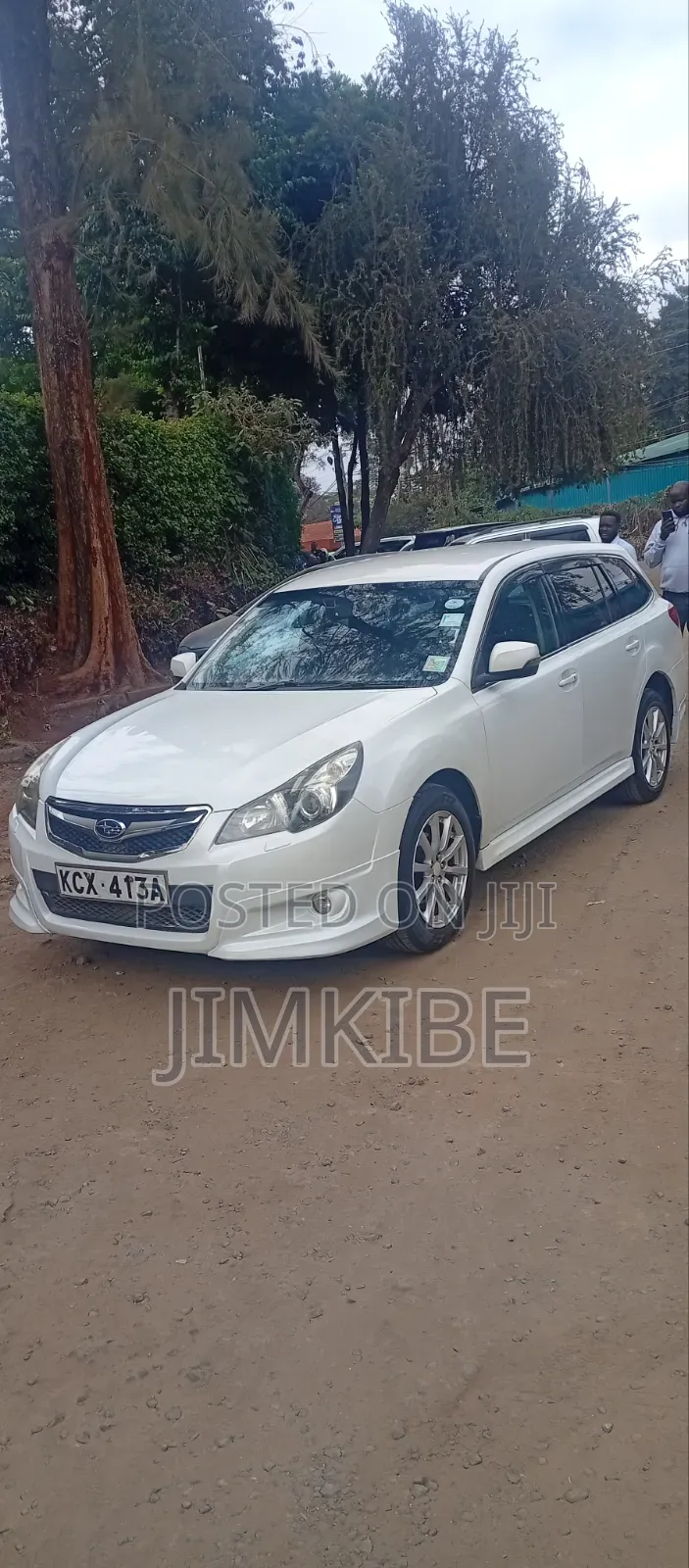 Subaru Legacy 2.5i Premium 2013 White