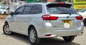 Toyota Corolla Fielder 2015 Silver