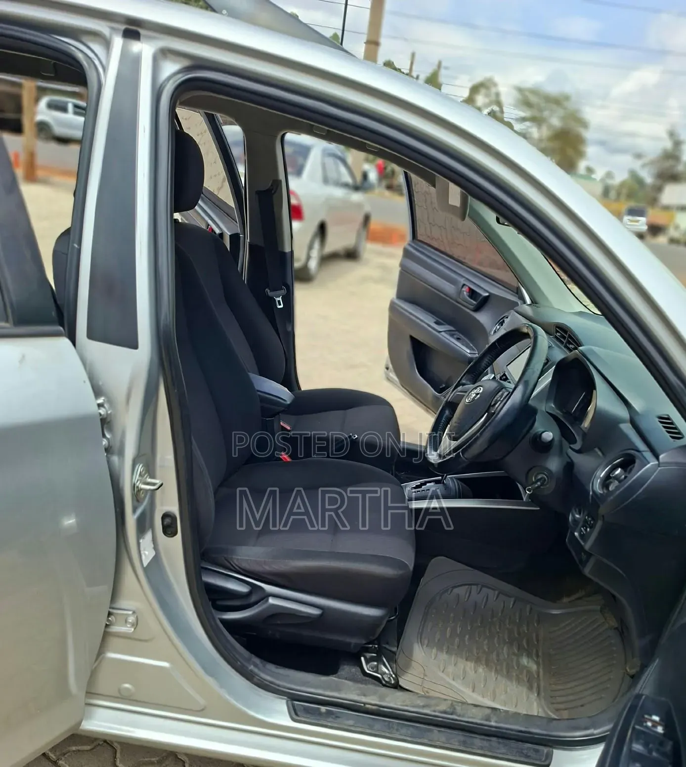 Toyota Corolla Fielder 2015 Silver