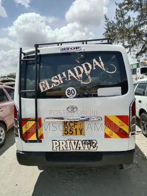 Toyota HiAce 2009 White