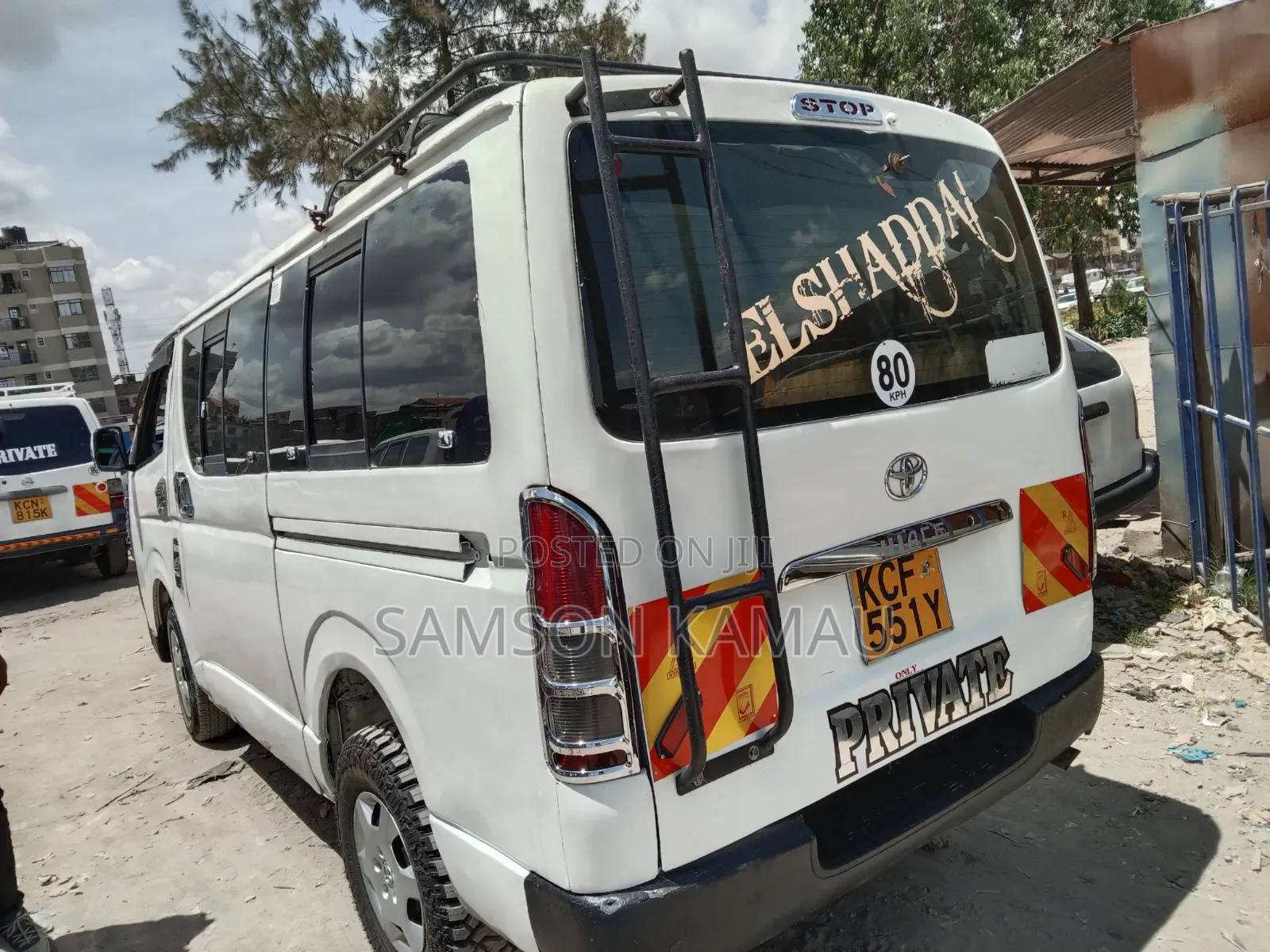 Toyota HiAce 2009 White