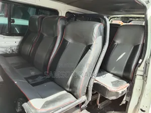 Toyota HiAce 2009 White