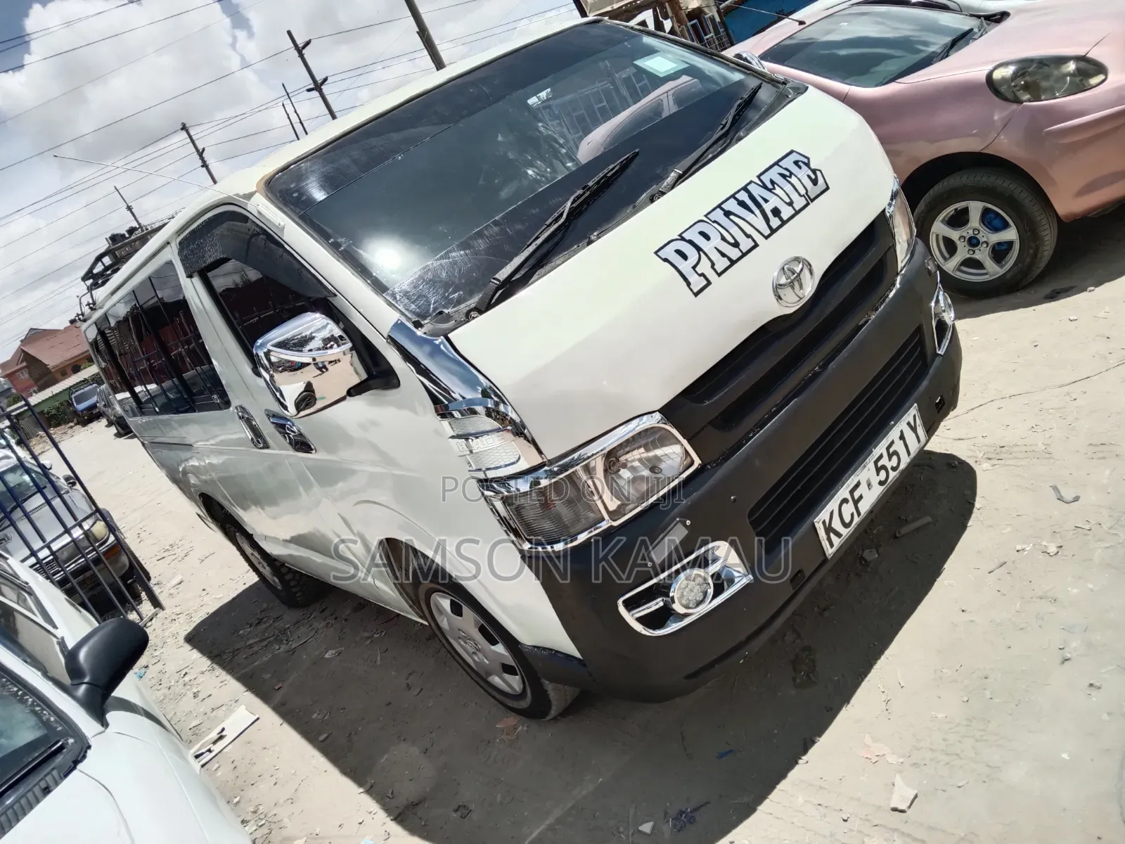 Toyota HiAce 2009 White