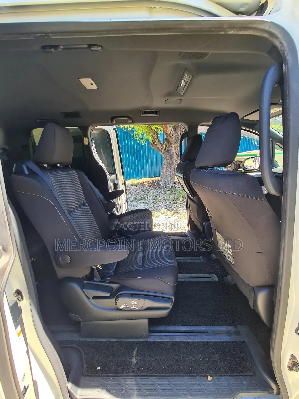 Toyota Voxy 2019 Pearl