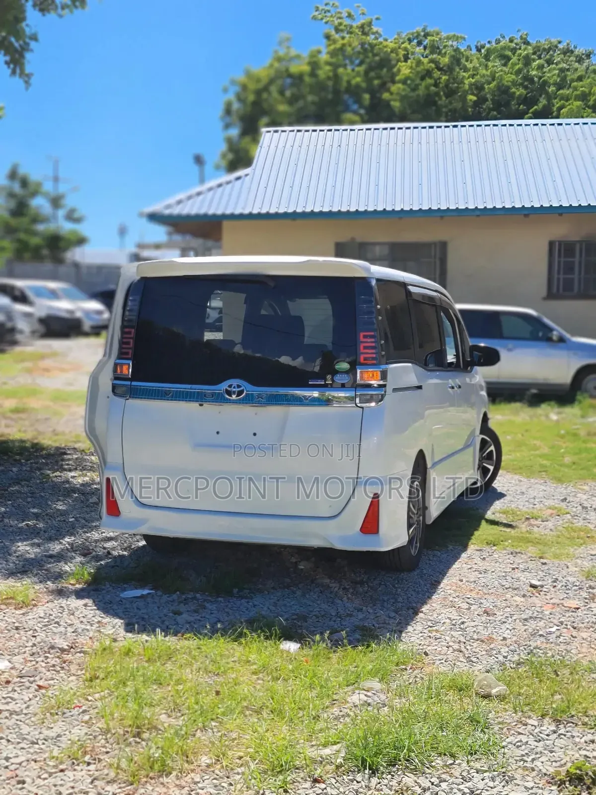 Toyota Voxy 2019 Pearl