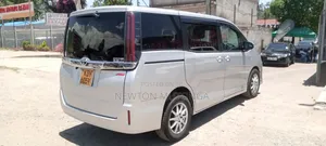 Toyota Noah 2.0 FWD (7 Seater) 2020 Silver