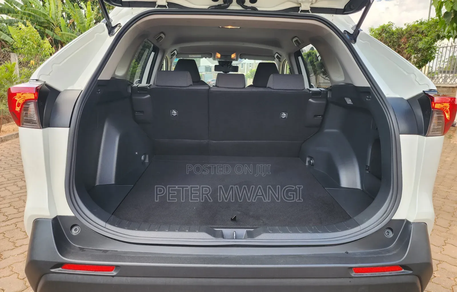 Toyota RAV4 2019 White