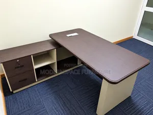 Modern Executive Office Desk | Manager's Desk With Side Storage