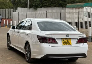 Toyota Crown 2013 White
