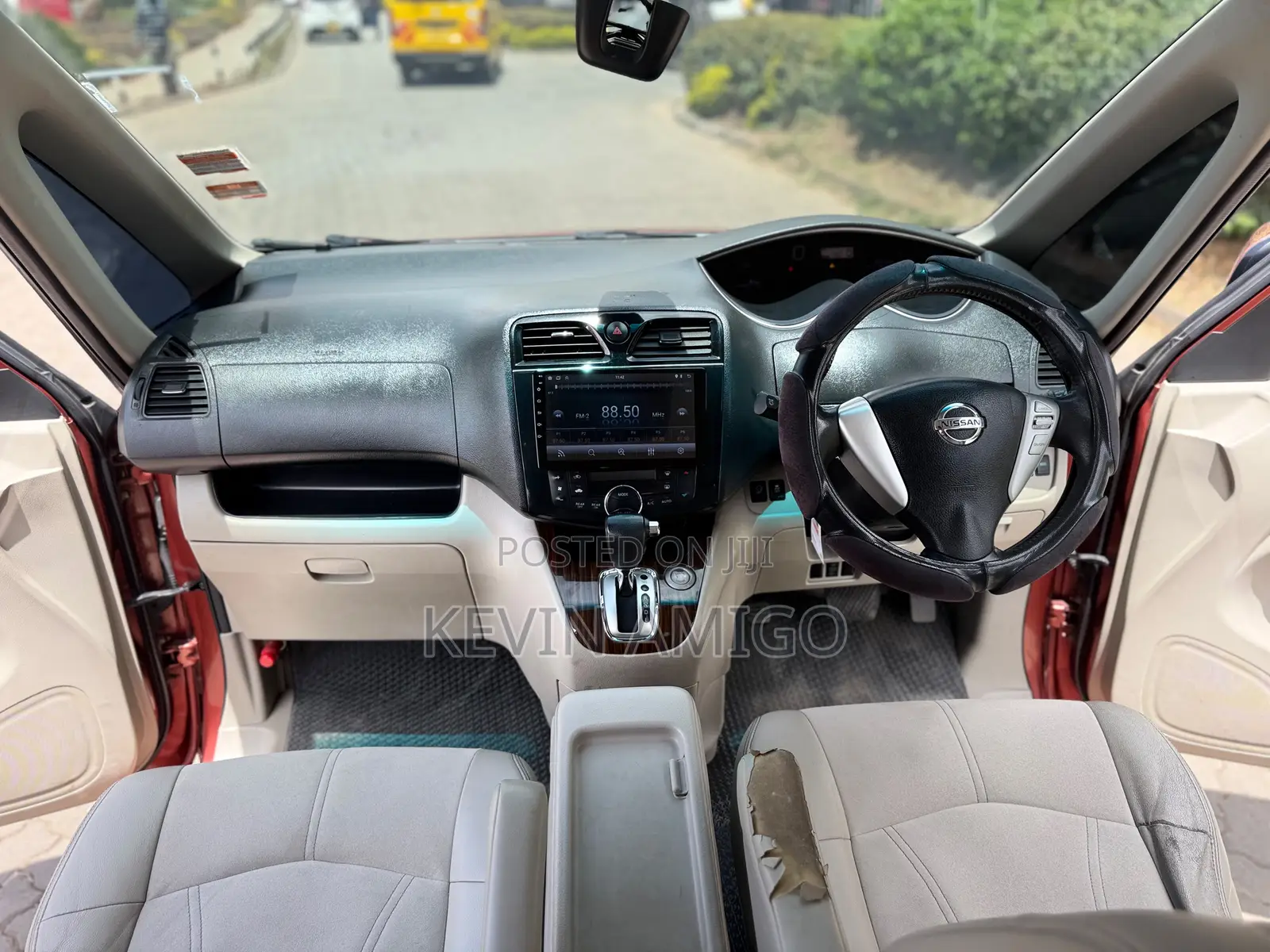 Nissan Serena 2014 Brown