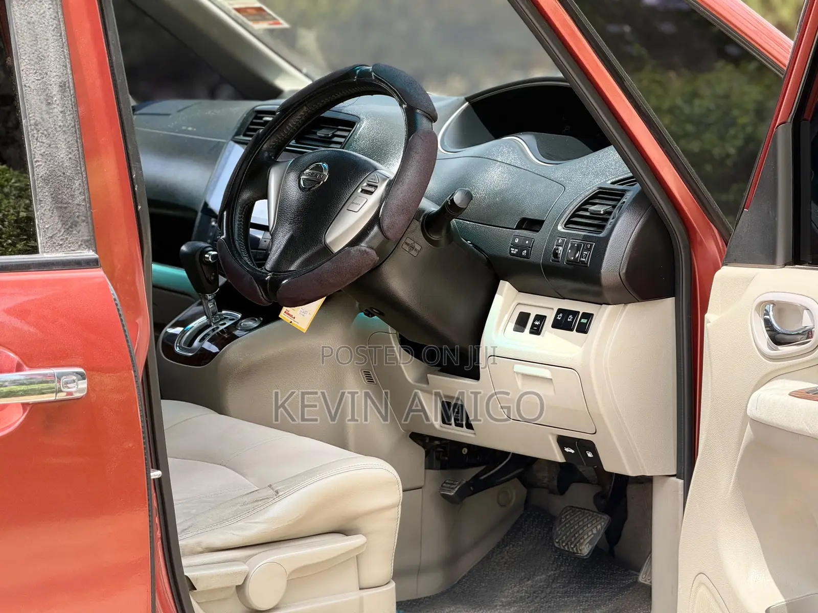 Nissan Serena 2014 Brown
