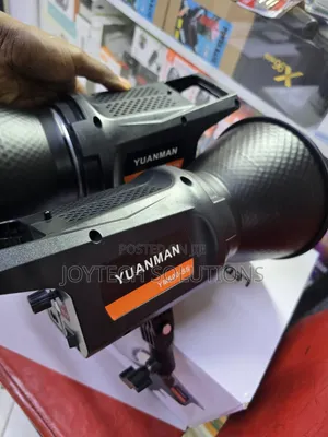 YUANMAN YM600-SS Professional Photography Studio Light With Stand