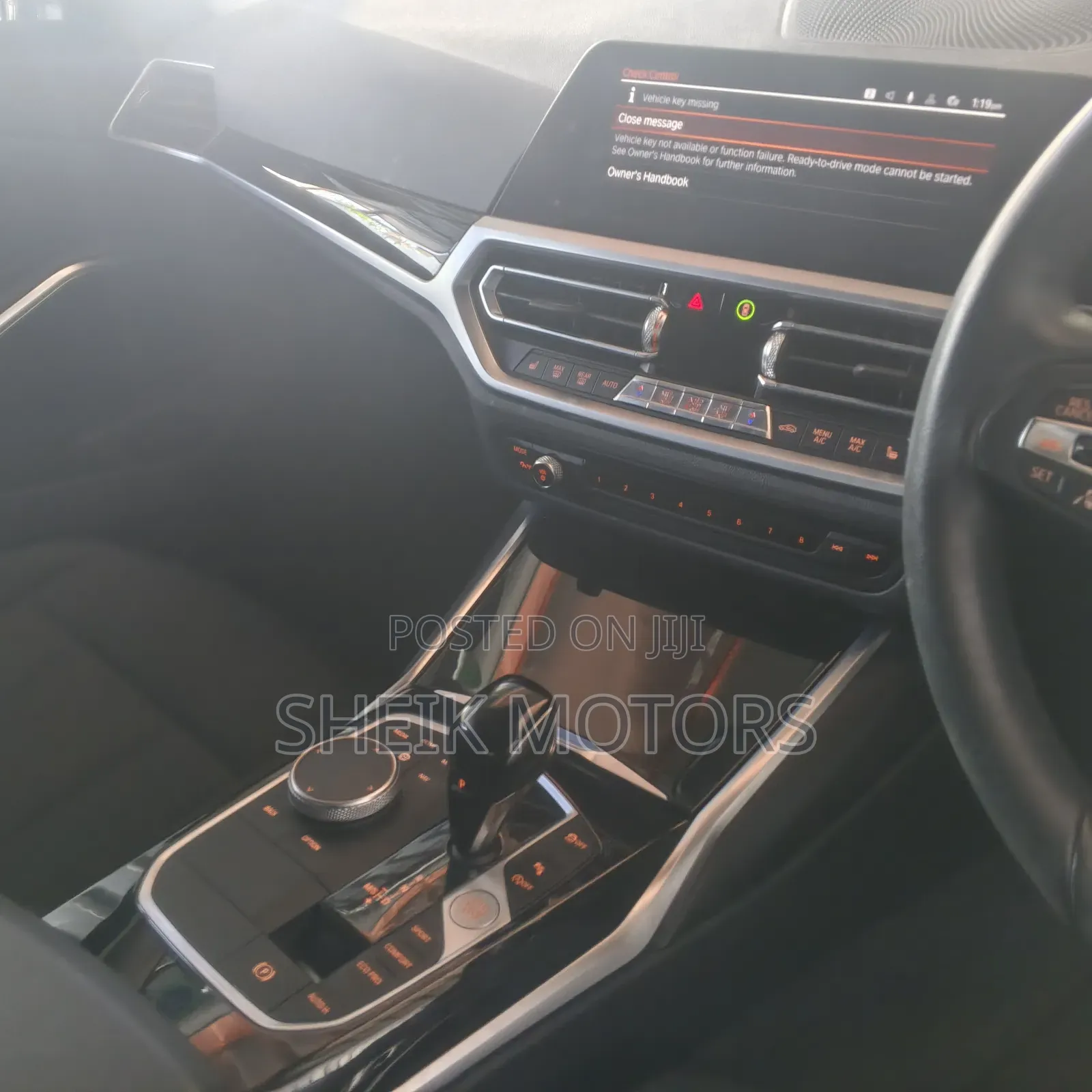 BMW 320i 2019 Black