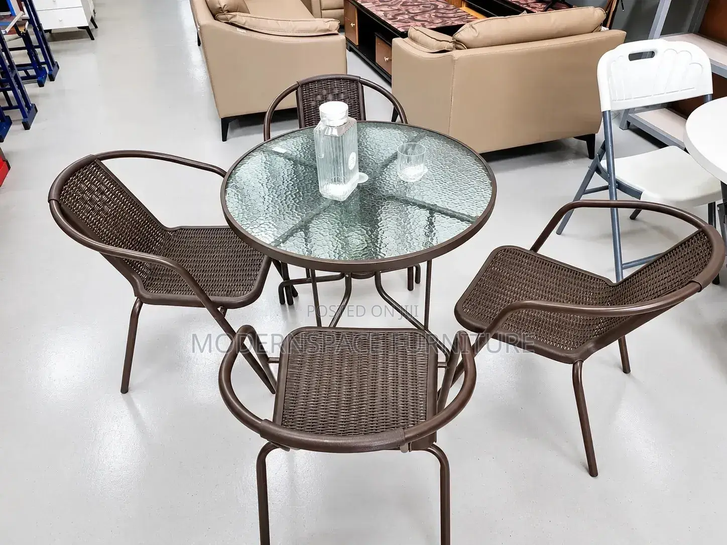Brown Outdoor Dining Set – 4 Seater