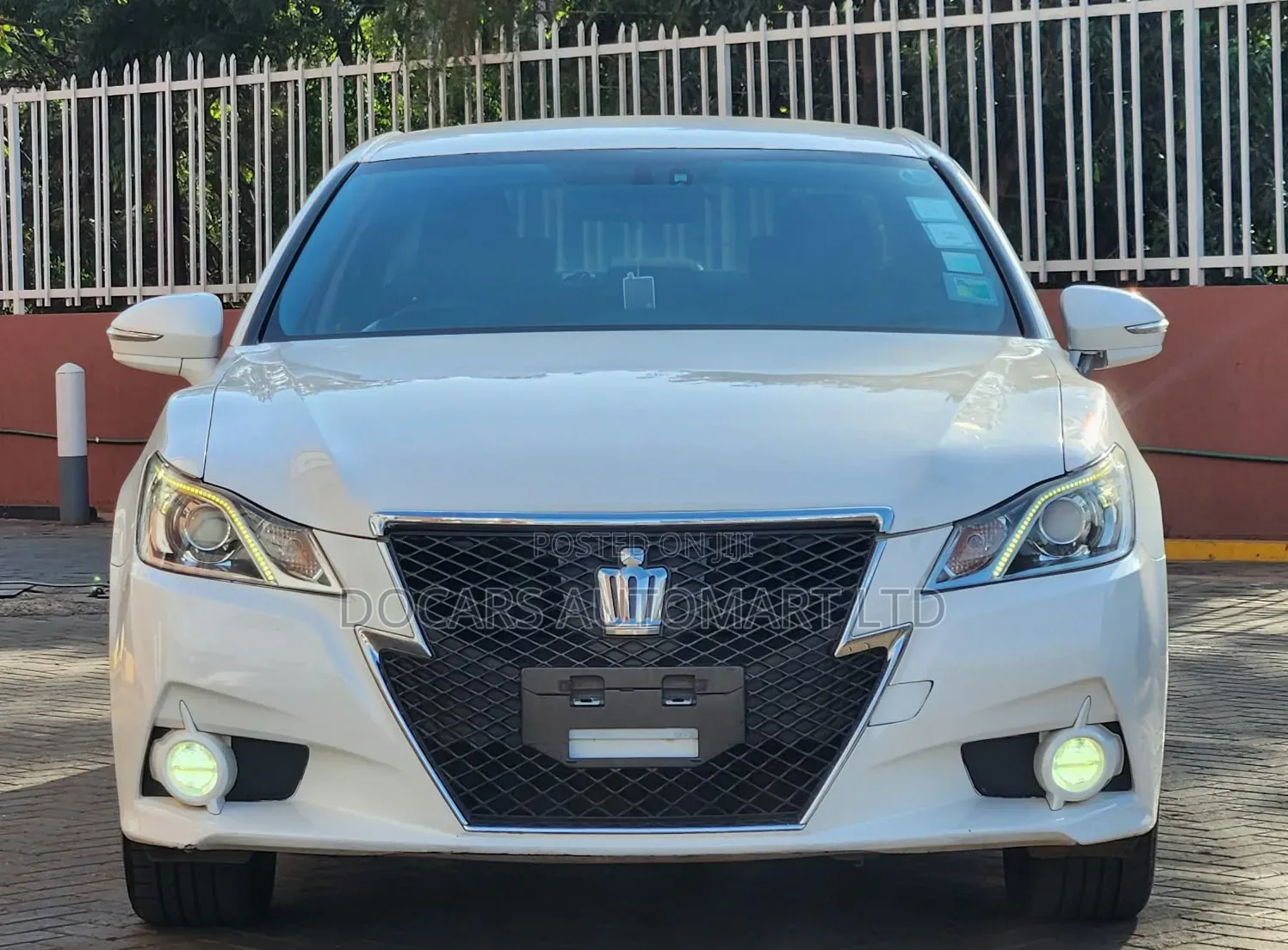 Toyota Crown 2015 Pearl