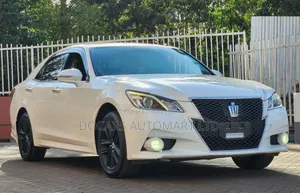 Toyota Crown 2015 Pearl