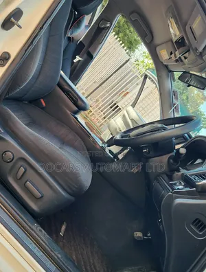 Toyota Crown 2015 Pearl