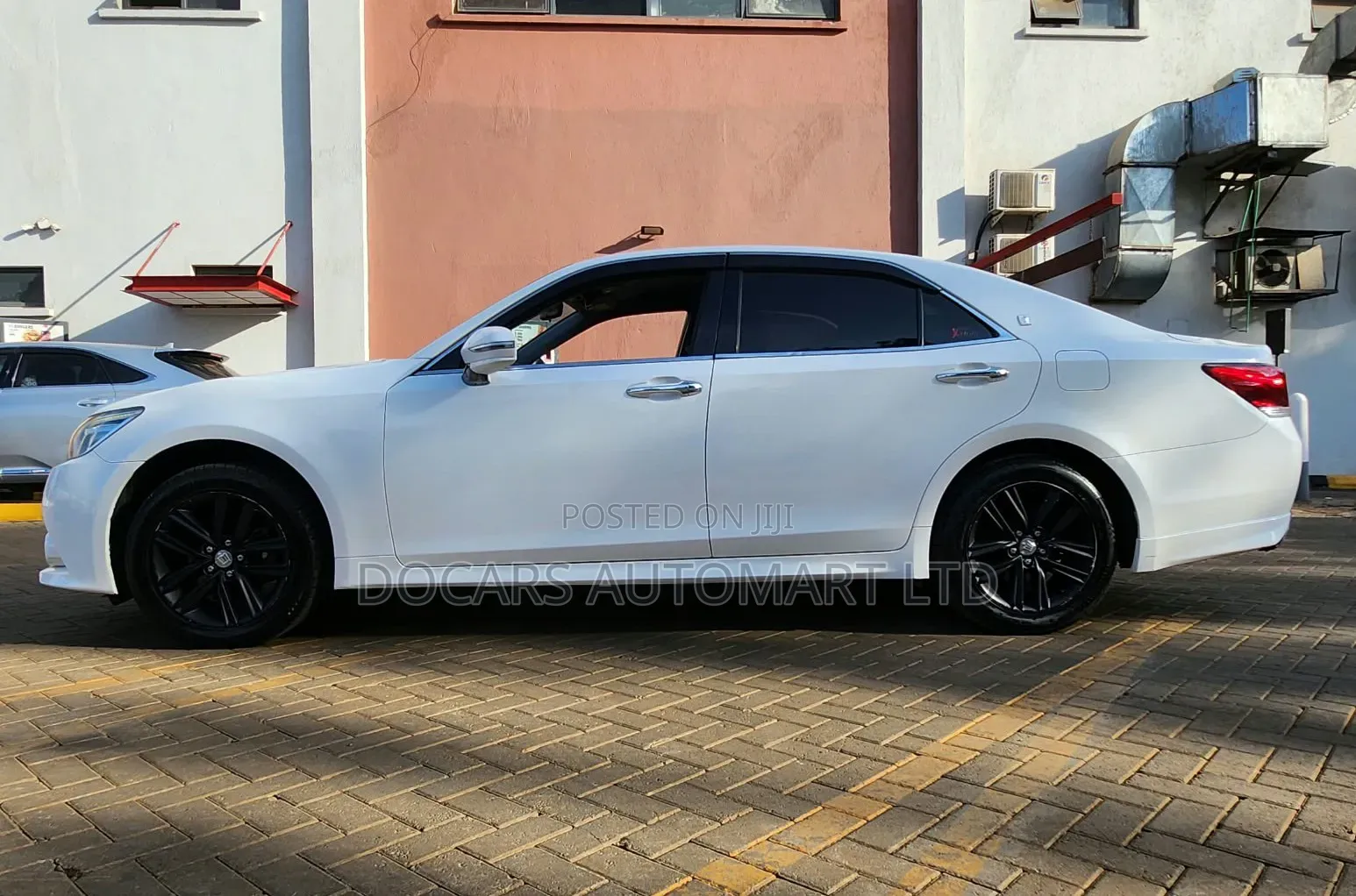 Toyota Crown 2015 Pearl