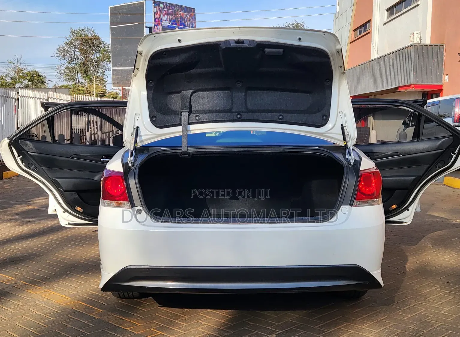 Toyota Crown 2015 Pearl