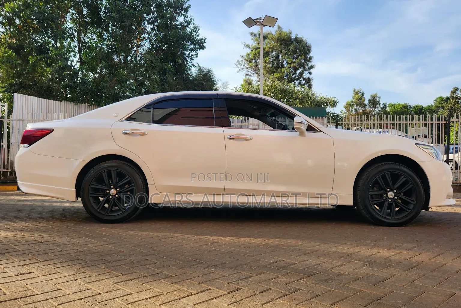 Toyota Crown 2015 Pearl