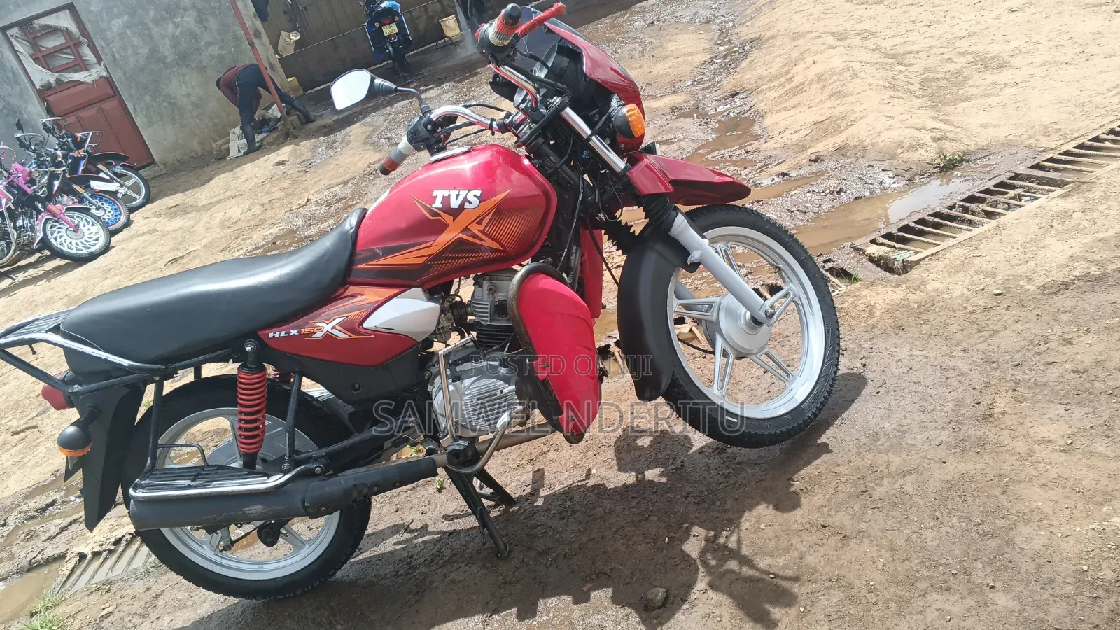 TVS HLX Plus ES 2023 Red