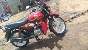 TVS HLX Plus ES 2023 Red