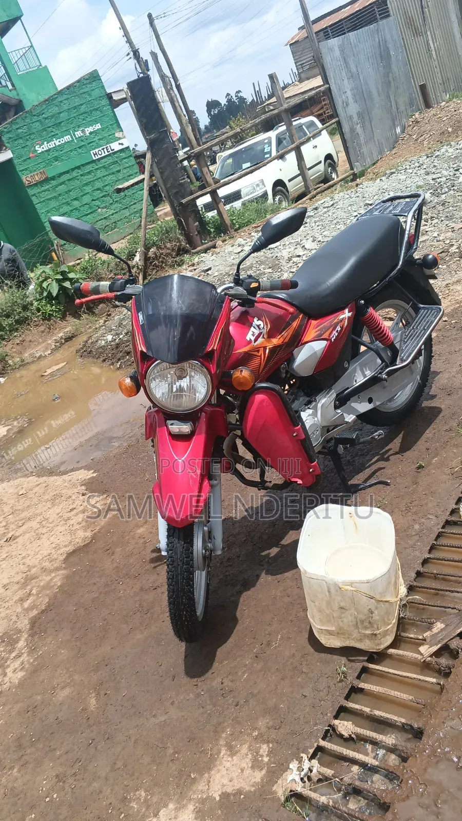 TVS HLX Plus ES 2023 Red