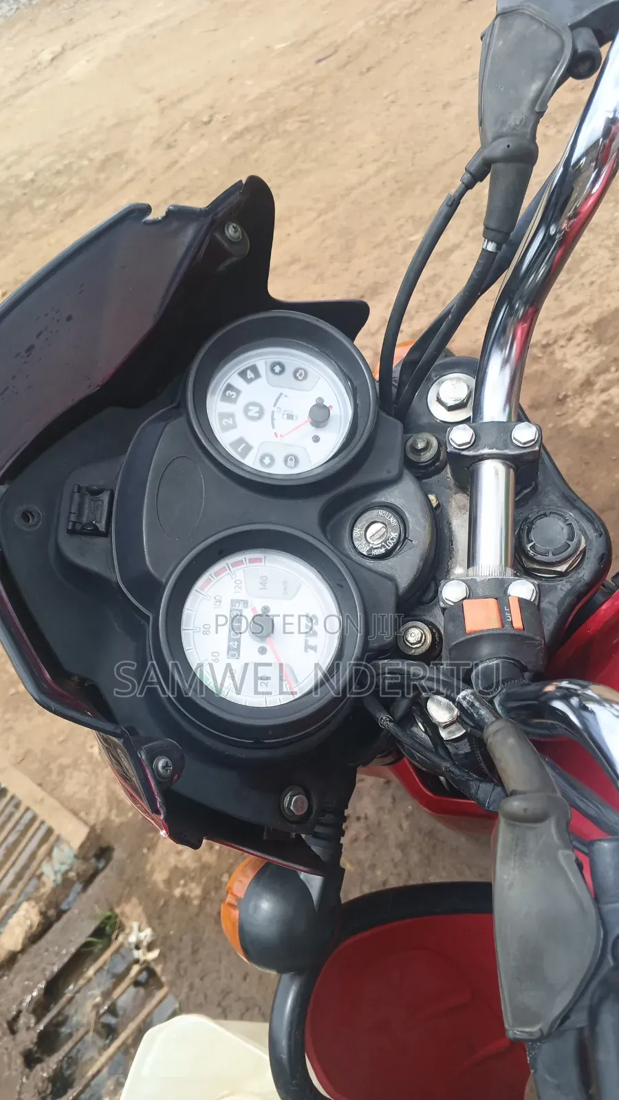 TVS HLX Plus ES 2023 Red