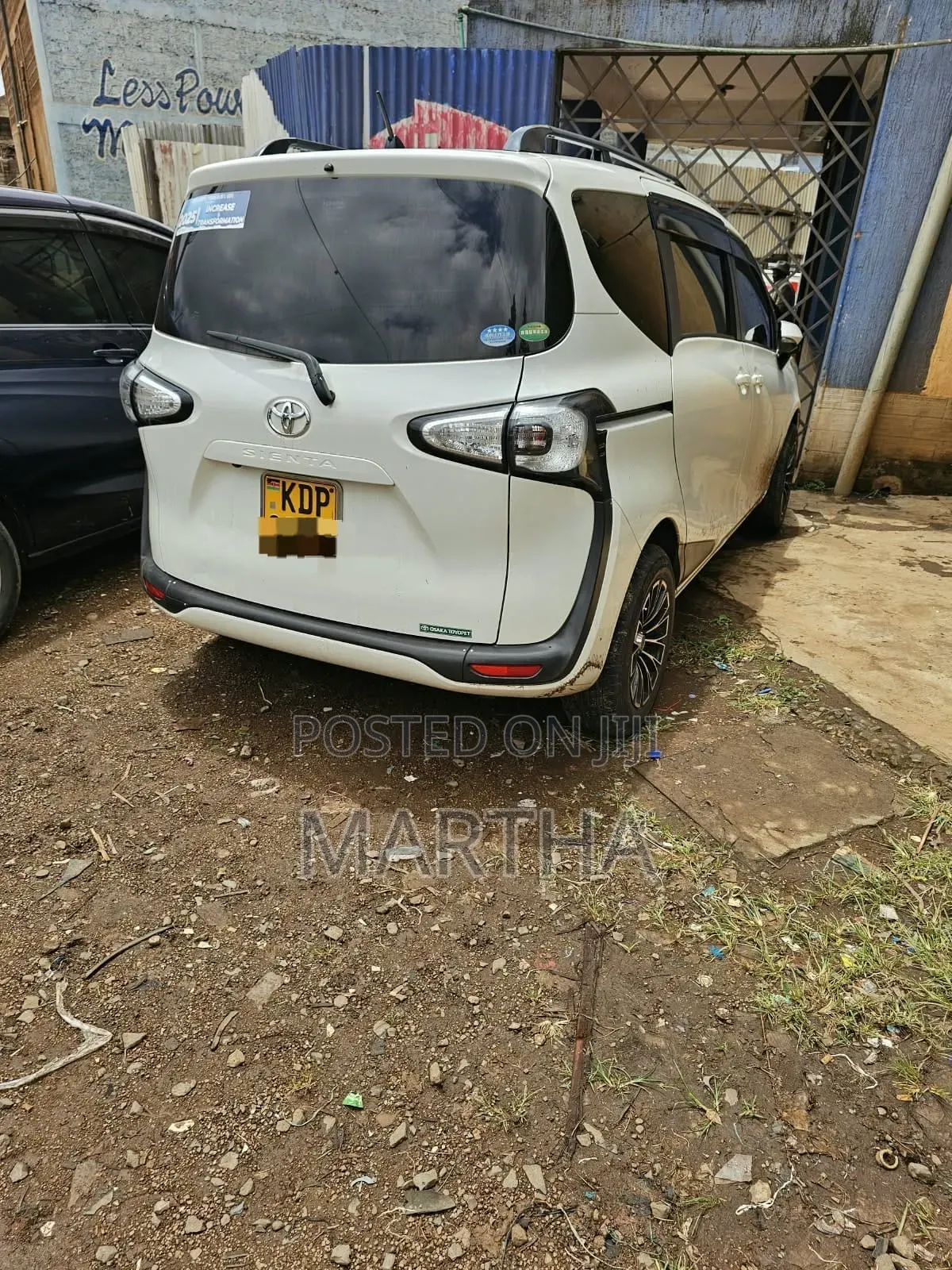 Toyota Sienta 2018 White