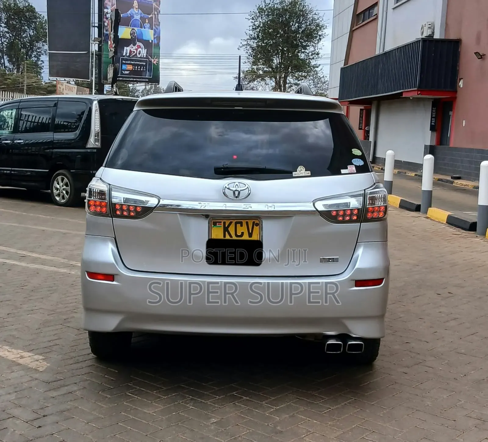 Toyota Wish 2012 Silver