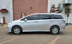Toyota Wish 2012 Silver