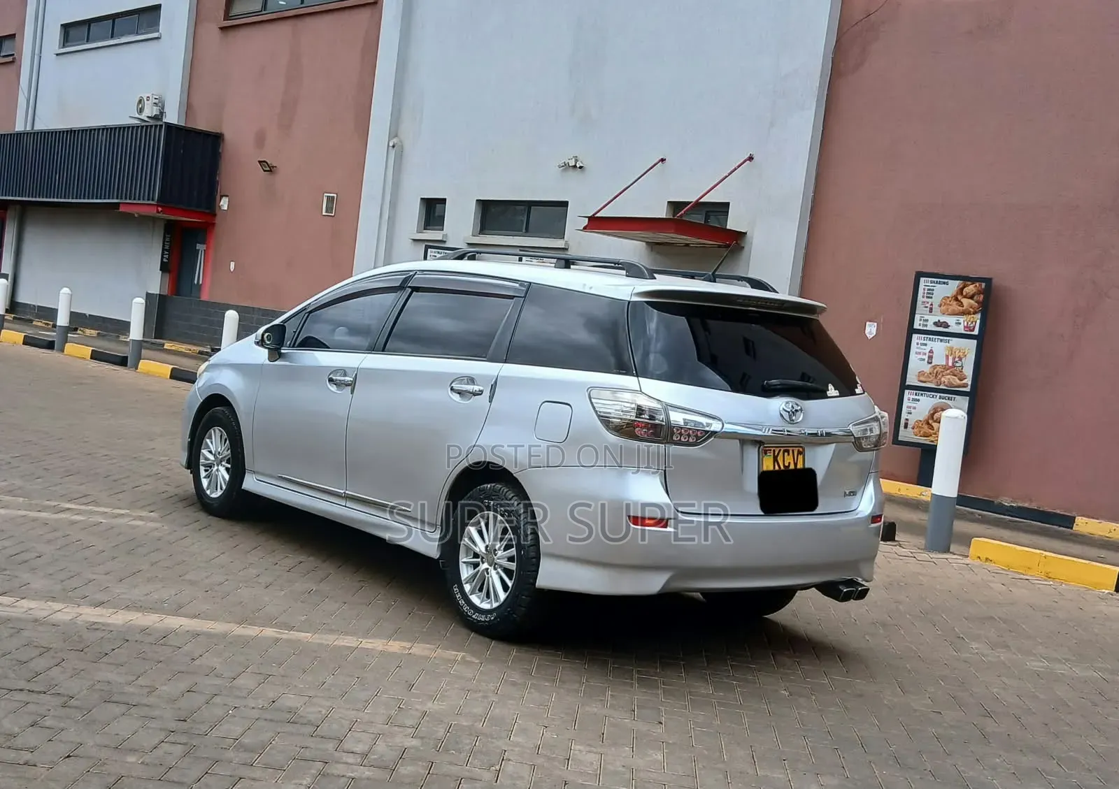 Toyota Wish 2012 Silver