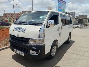 Toyota HiAce 2010 White