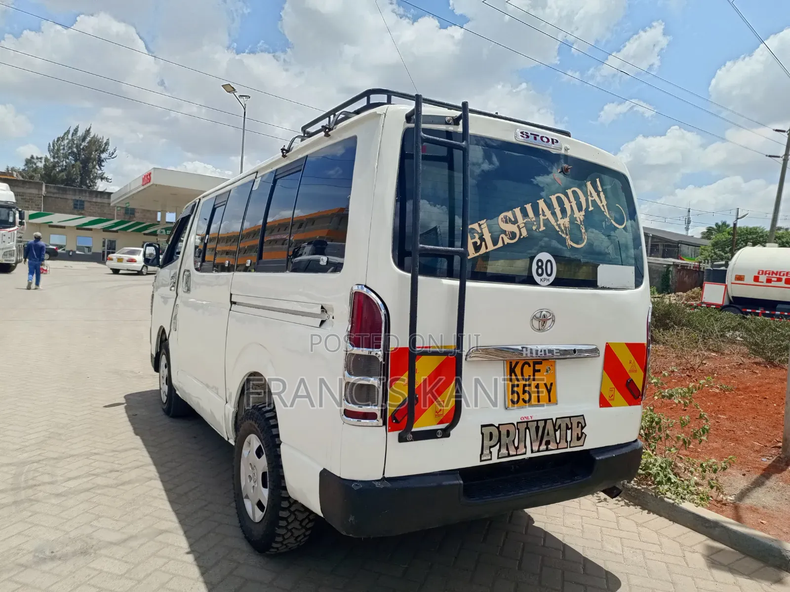 Toyota HiAce 2010 White