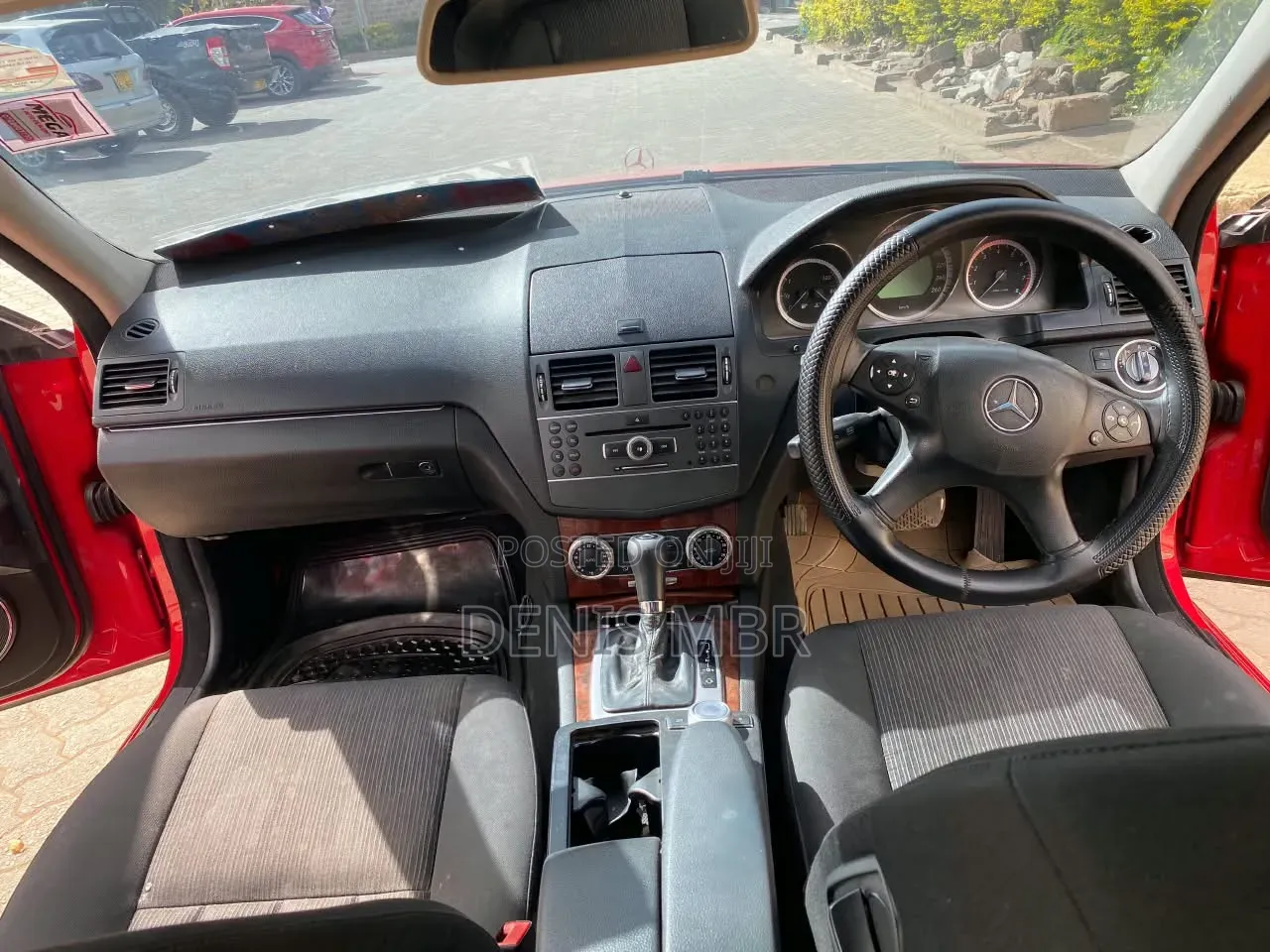 Mercedes-Benz C200 2012 Red