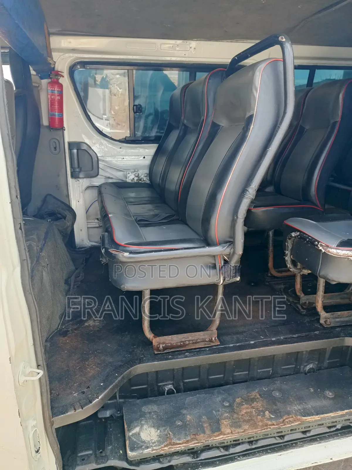 Toyota HiAce 2010 White