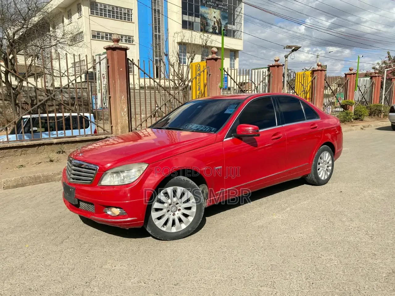 Mercedes-Benz C200 2012 Red